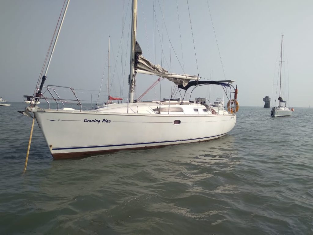 Jeanneau 34 Sail Yacht on Charter in Mumbai at Gateway of India