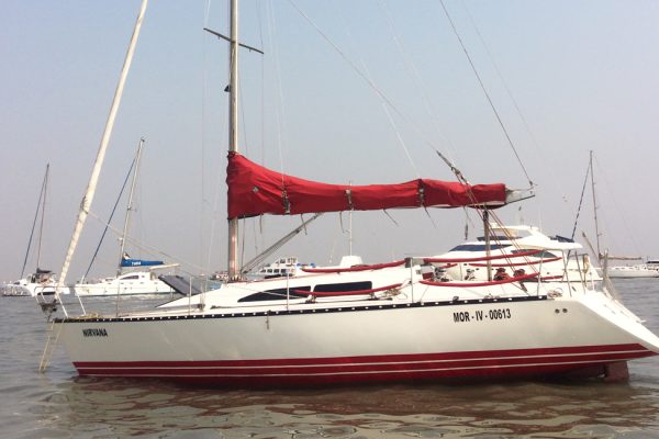 X 372 Sail Yacht on Charter in Mumbai at Gateway of India